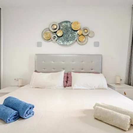 Exclusive Ocean Front Apartament